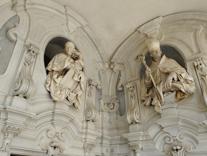 On the left “Beato Nicola Albergati”, on the right “S. Ugo” (Cosimo Fanzago 1631–1656). Certosa di San Martino. Picture by Antonello Mirone (Art HIstorian).